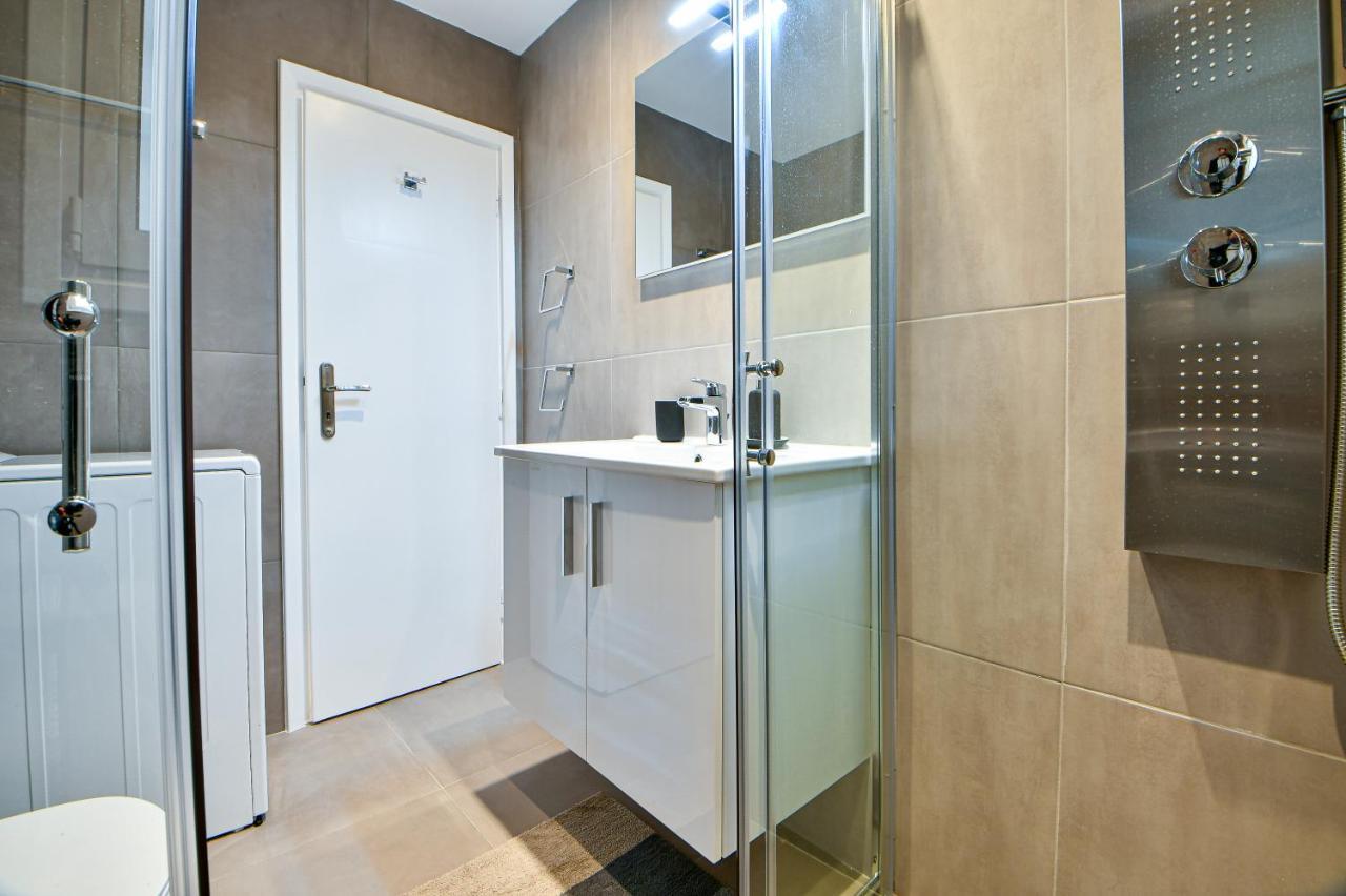 Boutique77 Luxury Apartment アテネ エクステリア 写真